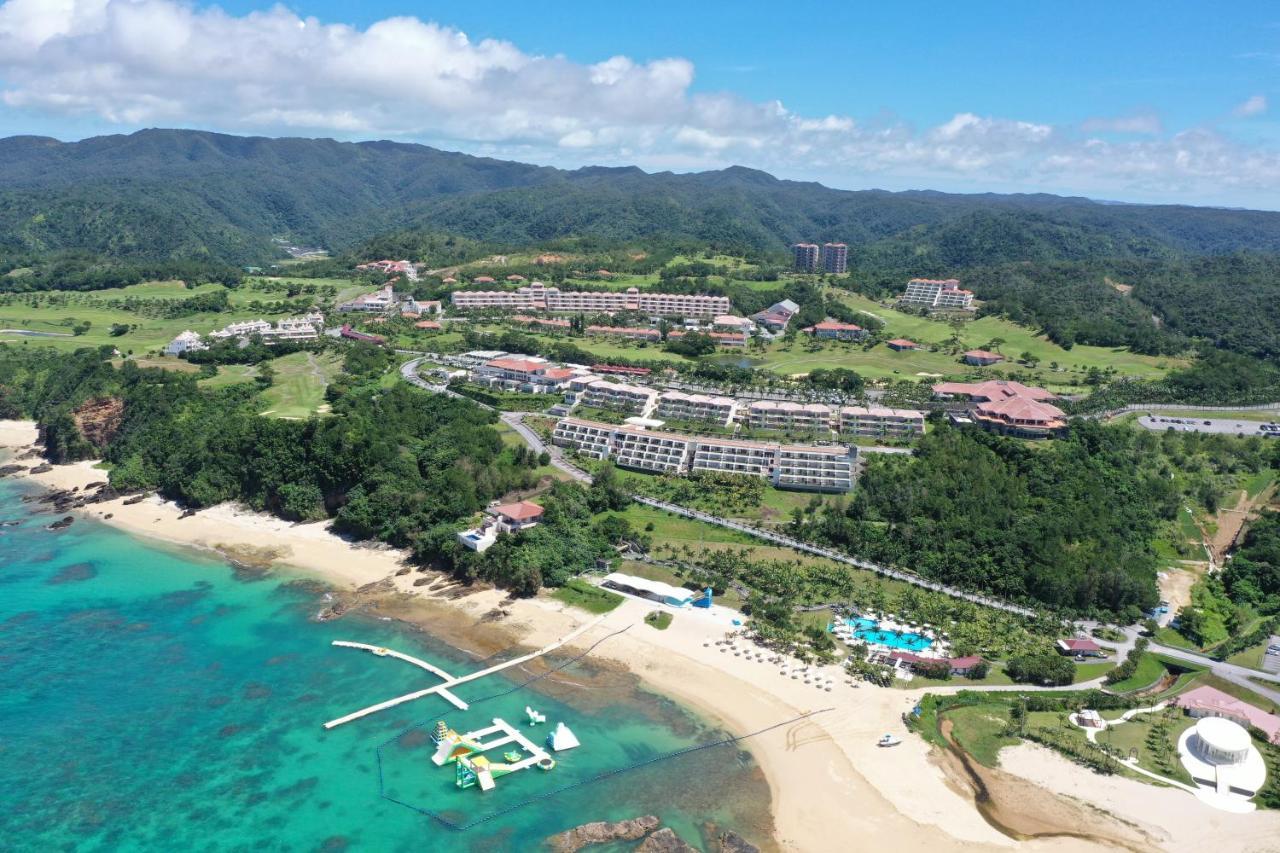 Kanucha Bay Hotel & Villas Nago Eksteriør billede